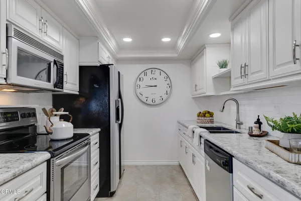 $599,950 | 155 Courtyard Drive, Port Hueneme, CA 93041