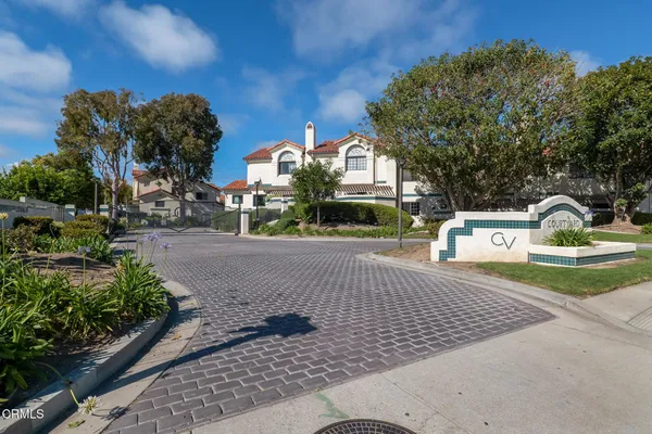 $599,950 | 155 Courtyard Drive, Port Hueneme, CA 93041