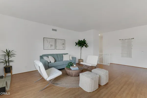 $599,950 | 155 Courtyard Drive, Port Hueneme, CA 93041