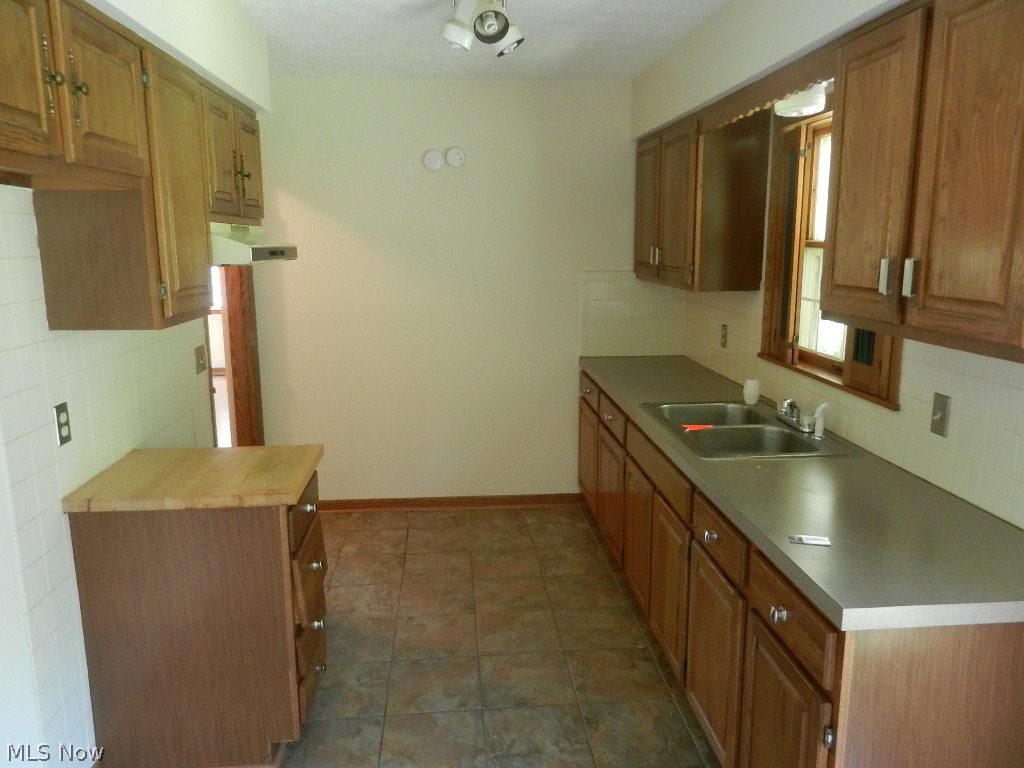 1517 Fox Lake Road Wooster, OH 44691 - Photo 10 of 11 Gallery Image 10
