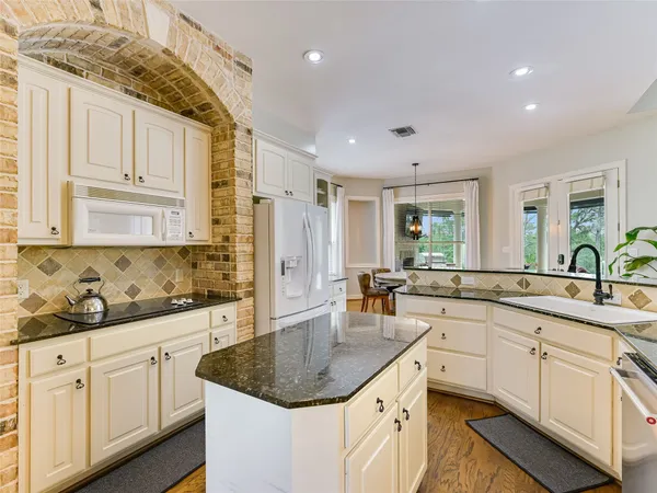 $745,000 | 247 Colovista Parkway, Bastrop, TX 78602