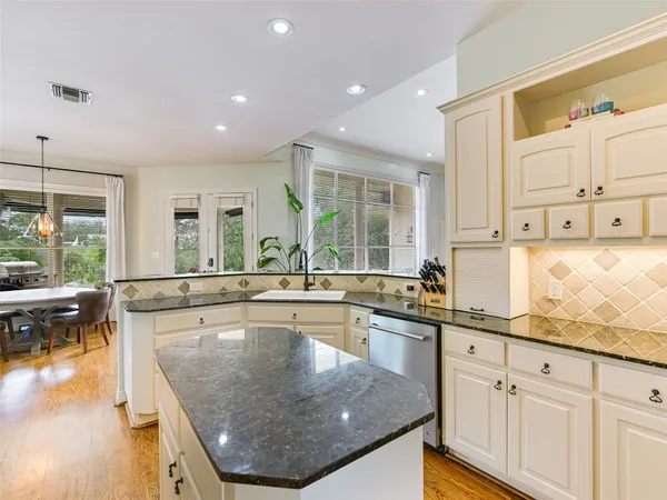 $745,000 | 247 Colovista Parkway, Bastrop, TX 78602