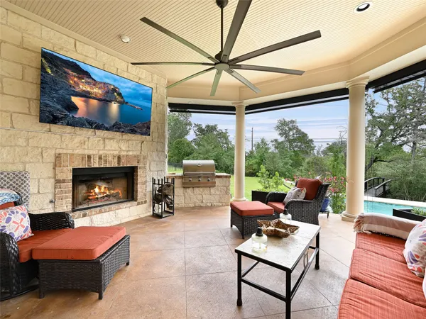 $745,000 | 247 Colovista Parkway, Bastrop, TX 78602