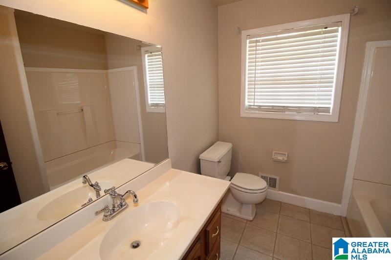 144 Merrimont Road Bessemer, AL 35023 - Photo 3 of 15
