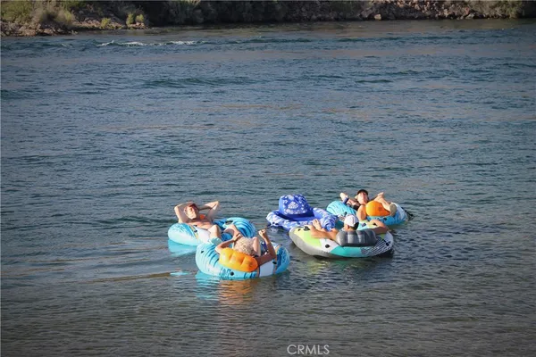 a bunch of flowers sitting on a floor