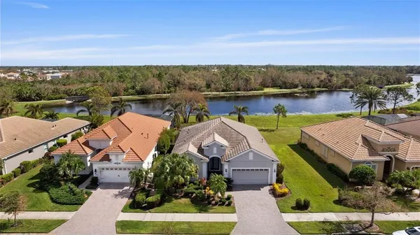 a kitchen with granite countertop lots of counter top space