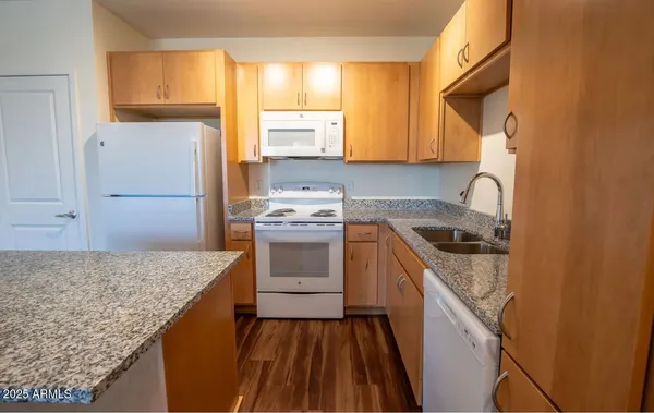 $1,438 | 2050 West Southern Avenue, Unit 2, Phoenix, AZ 85041