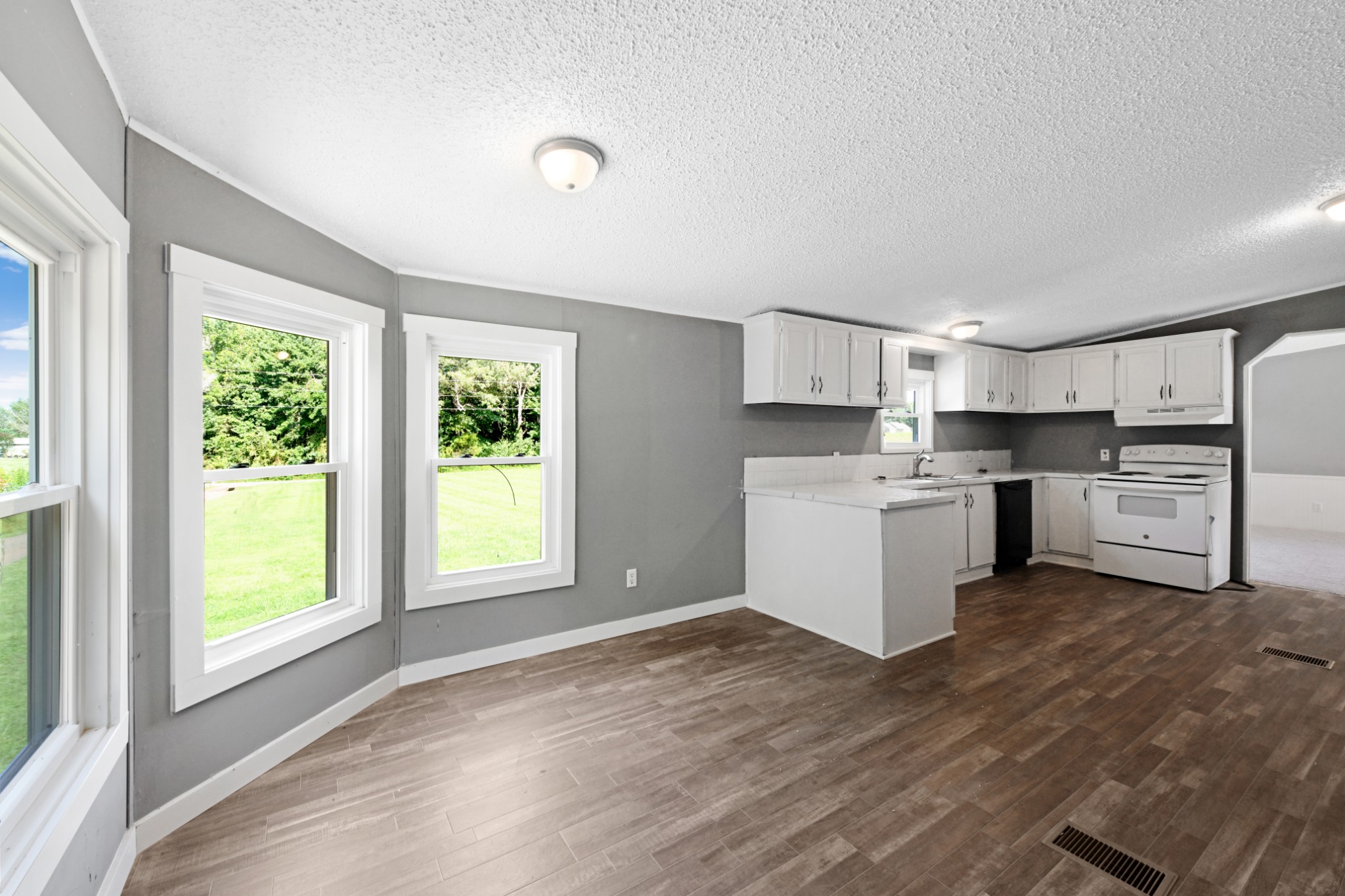6800 Williams Road Cross Plains, TN 37049 - Photo 4 of 15