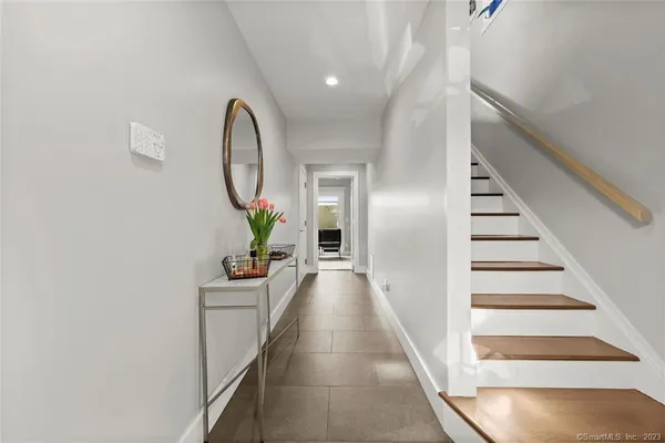 $4,000 | 1611 Washington Boulevard, Unit 6, Stamford, CT 06902