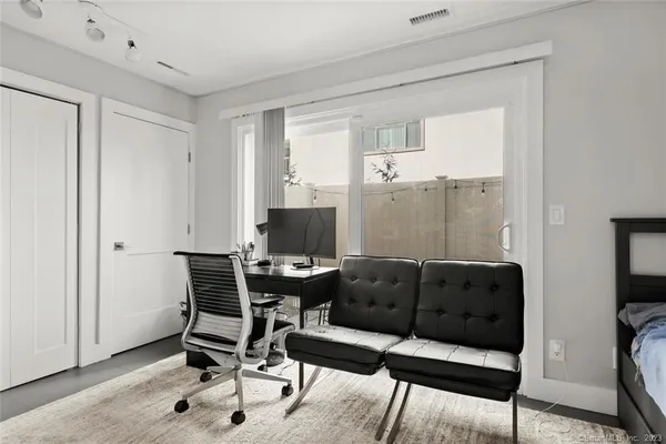 $4,000 | 1611 Washington Boulevard, Unit 6, Stamford, CT 06902