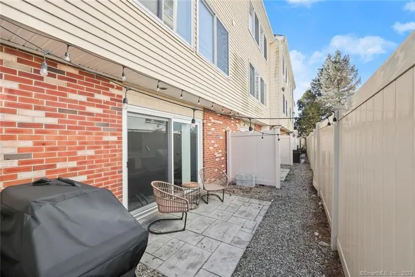 $4,000 | 1611 Washington Boulevard, Unit 6, Stamford, CT 06902