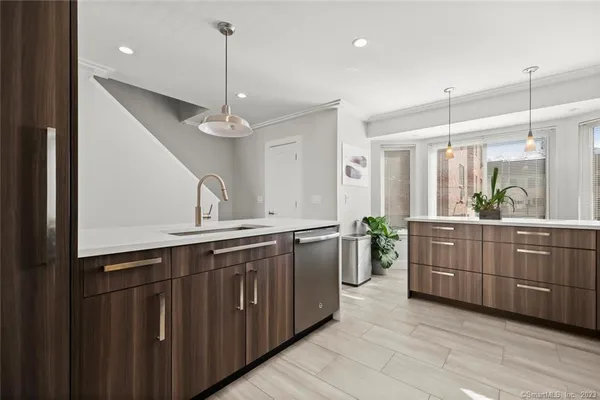 $4,000 | 1611 Washington Boulevard, Unit 6, Stamford, CT 06902