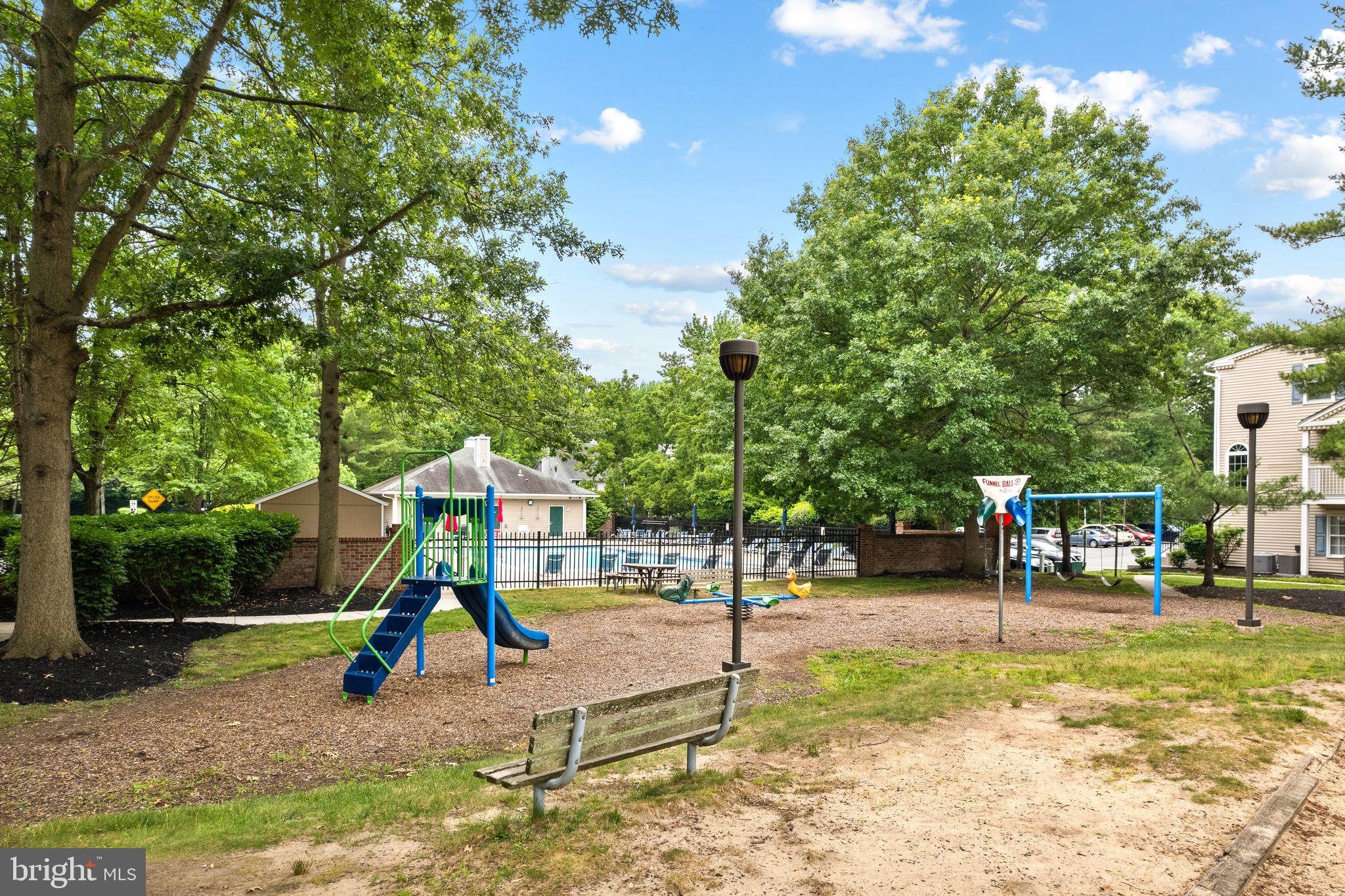 77 Cheverny Court Hamilton, NJ 08619 - Photo 26 of 30