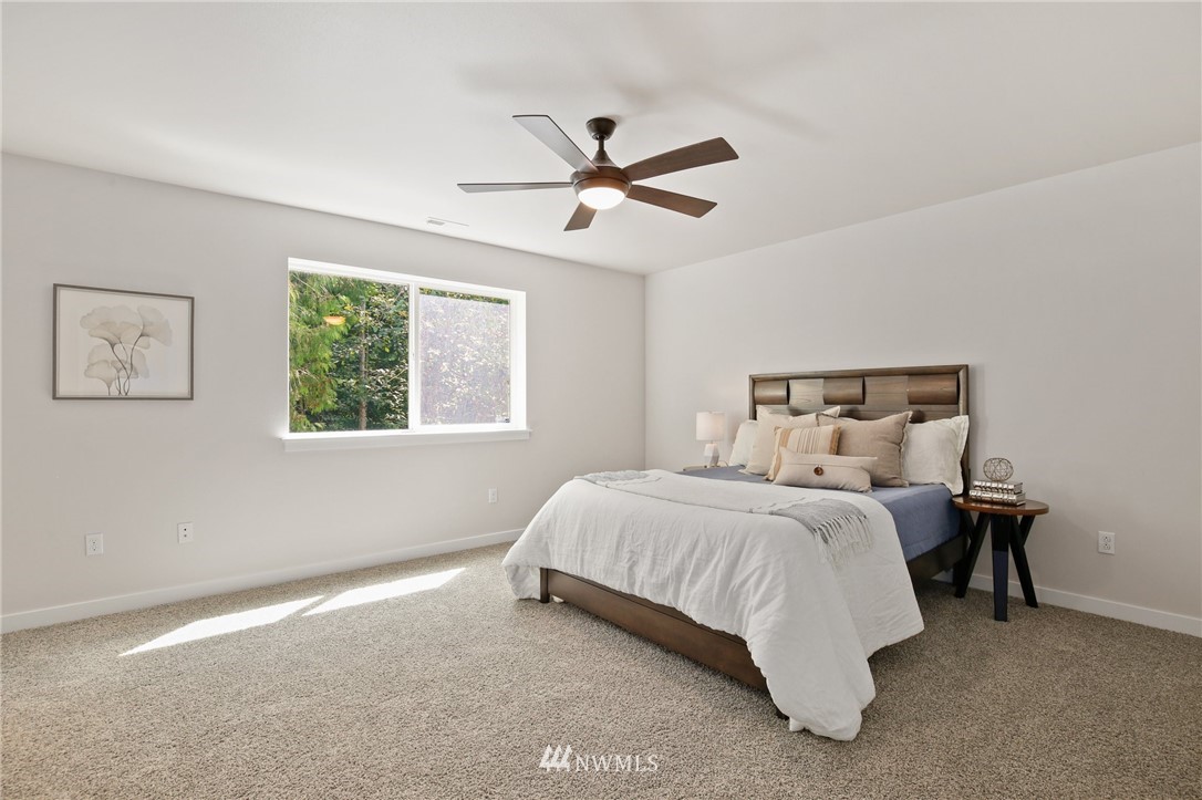 602 Ilwaco Place Northeast Renton, WA 98059 - Photo 12 of 25 Gallery Image 12