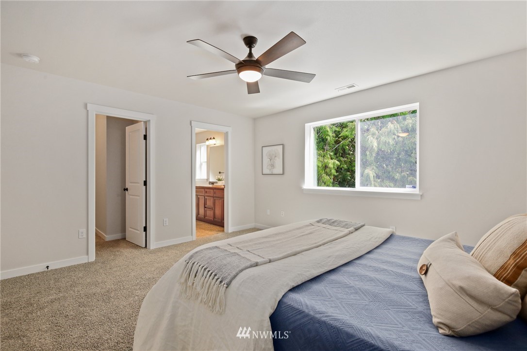 602 Ilwaco Place Northeast Renton, WA 98059 - Photo 13 of 25 Gallery Image 13