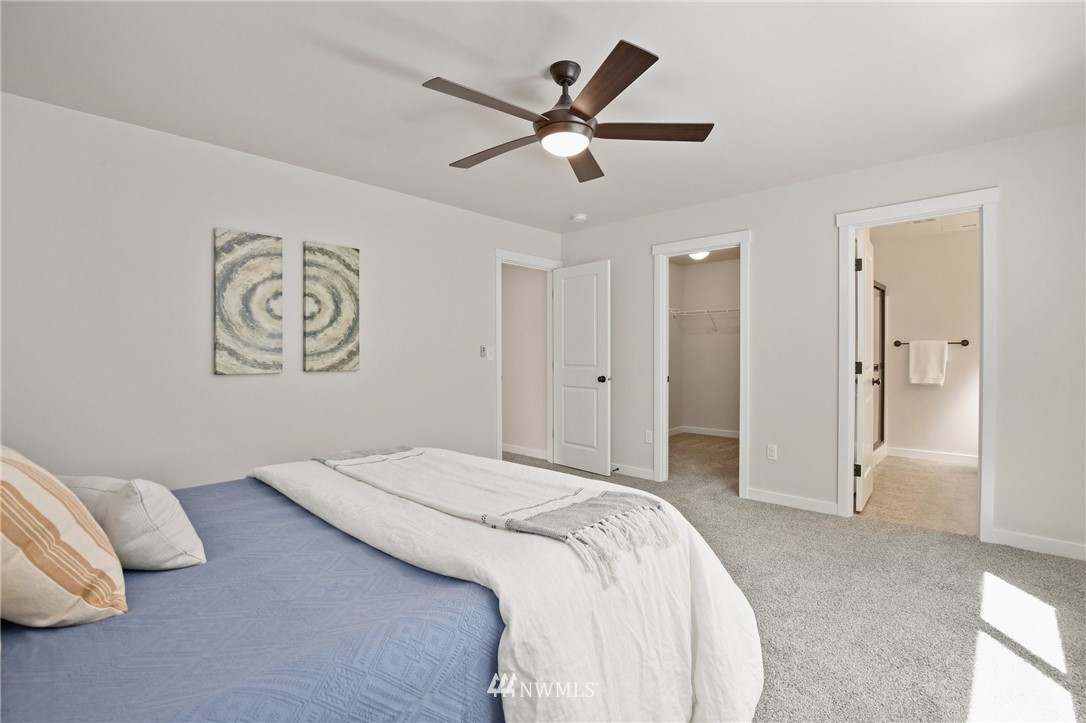 602 Ilwaco Place Northeast Renton, WA 98059 - Photo 14 of 25 Gallery Image 14