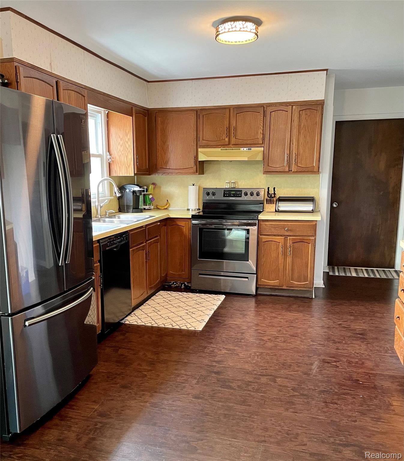 12154 Jennings Road Linden, MI 48451 - Photo 9 of 23 FullSizeRender 1.jpg