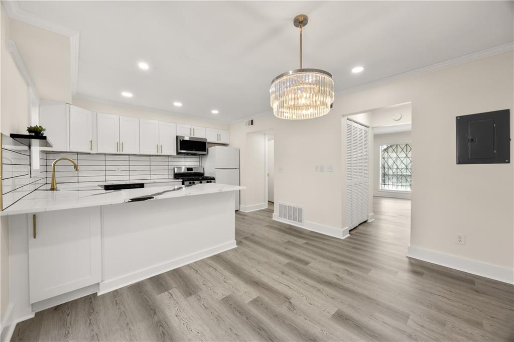 3298 Abbeywood Drive Decatur, GA 30034 - Photo 2 of 36