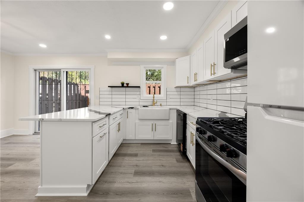 3298 Abbeywood Drive Decatur, GA 30034 - Photo 9 of 36