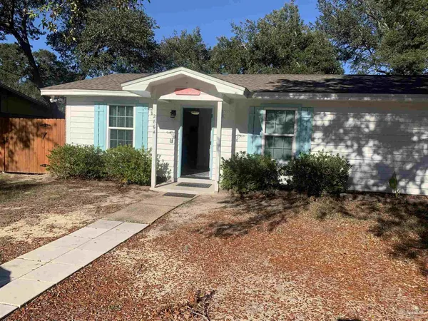 $1,600 | 2864 Villa Woods Circle, Gulf Breeze, FL 32563