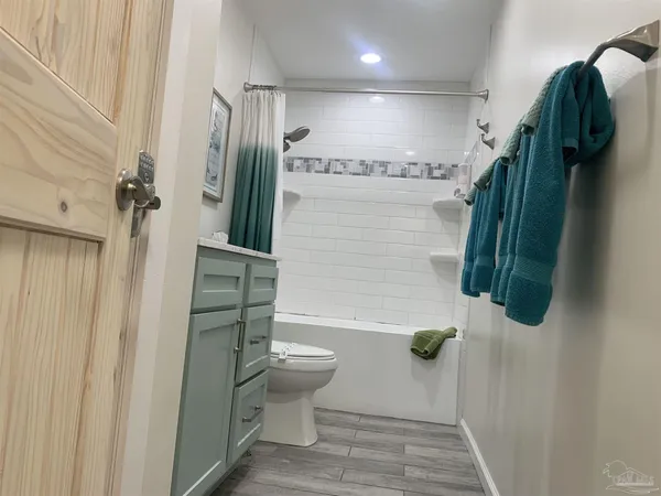 $1,600 | 2864 Villa Woods Circle, Gulf Breeze, FL 32563