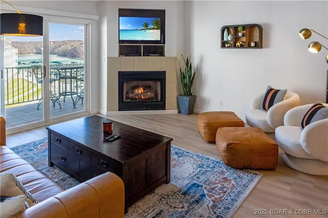 $439,000 | 4800 Eagleview Drive, Unit 541, Osage Beach, MO 65065