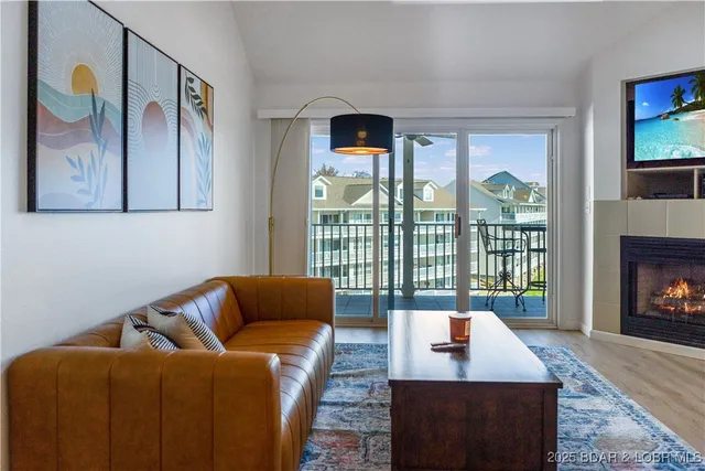 $439,000 | 4800 Eagleview Drive, Unit 541, Osage Beach, MO 65065