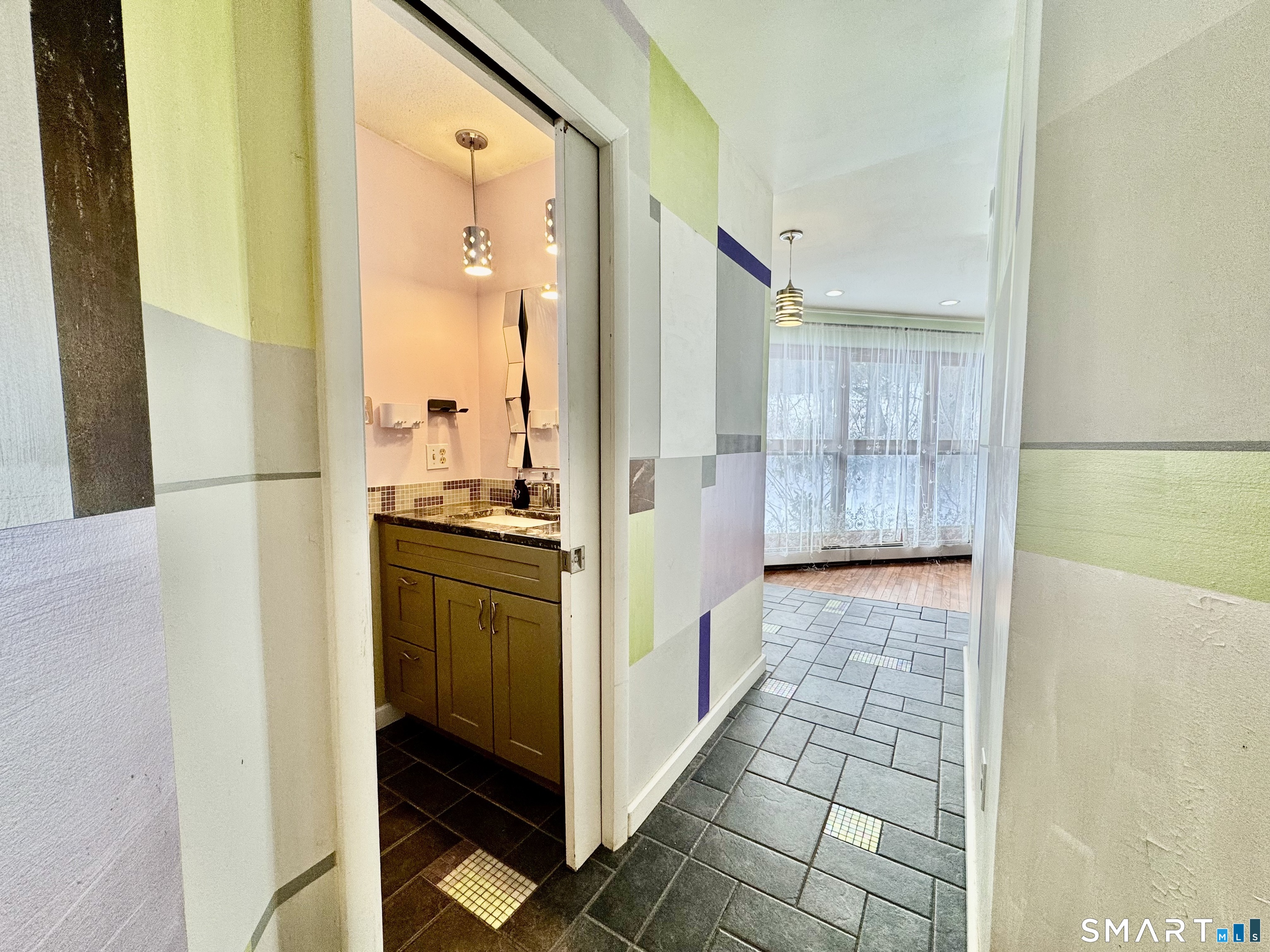 25 Coachman Pike Ledyard, CT 06339 - Photo 11 of 23 Gallery Image 11