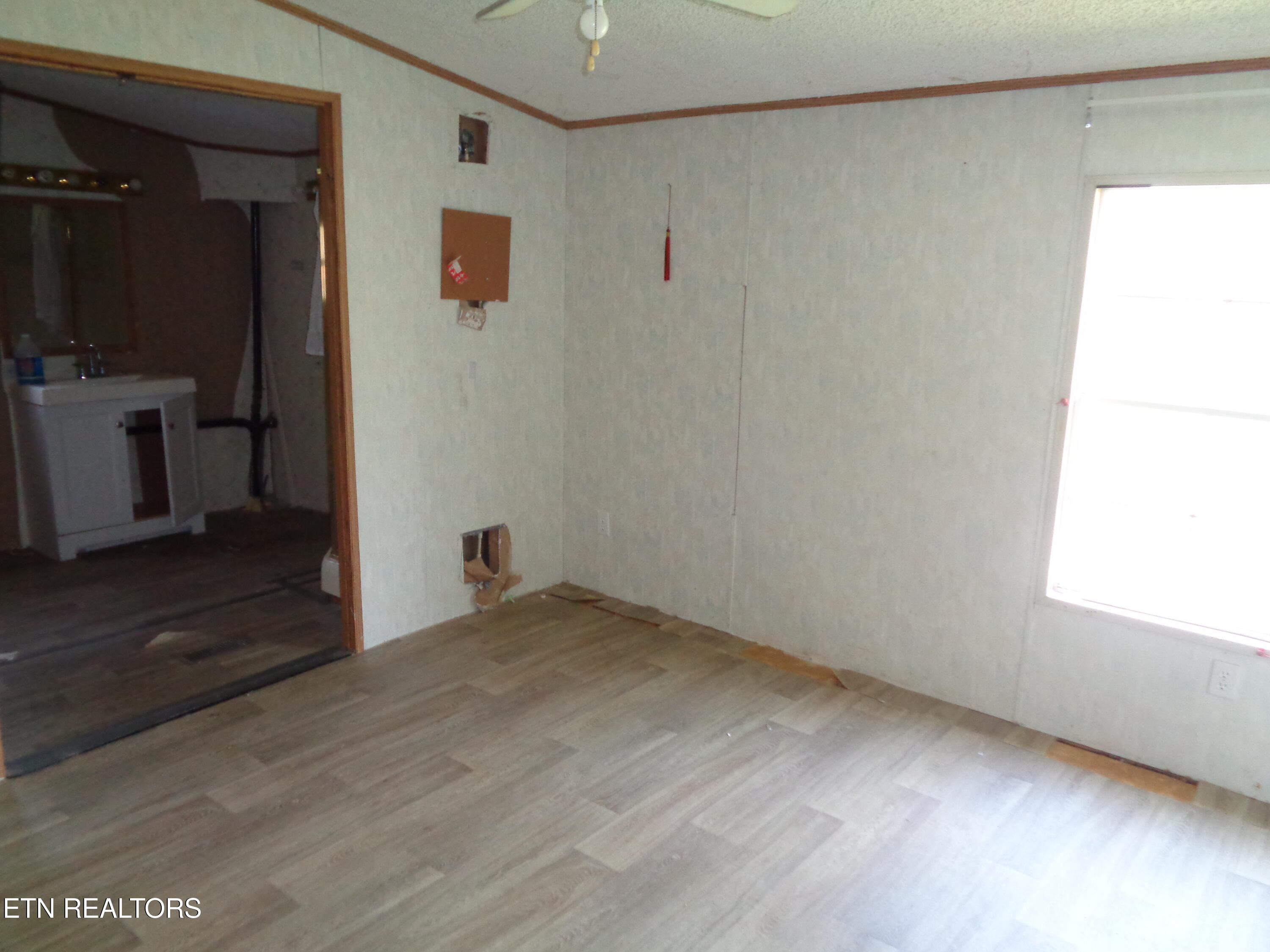 1104 Valley Home Road Morristown, TN 37813 - Photo 10 of 15 DSC01081