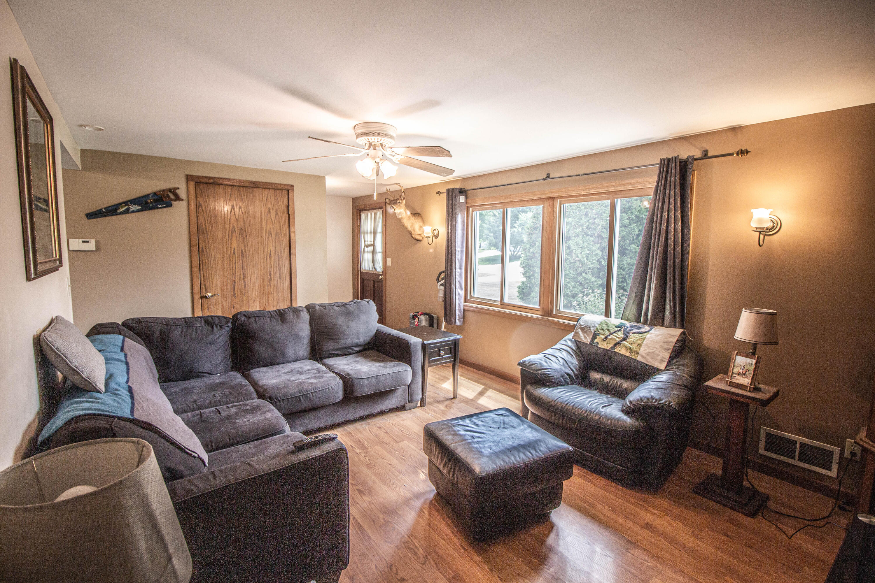 518 Steepleview Road, Unit 520 Newburg, WI 53095 - Photo 18 of 56 Left Side (520) - Family Room