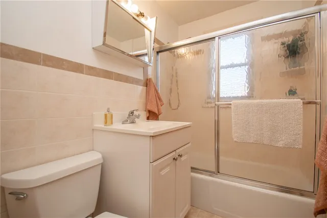 $375,000 | 70 Carroll Avenue, Unit 510, Newport, RI 02840