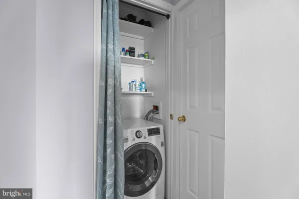 $1,900 | 5340 Holmes Run Parkway, Unit 917, Alexandria, VA 22304