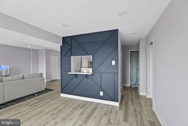 $1,900 | 5340 Holmes Run Parkway, Unit 917, Alexandria, VA 22304