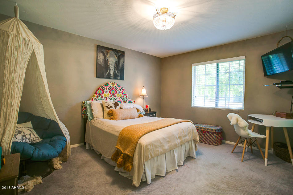 3722 East Piccadilly Road Phoenix, AZ 85018 - Photo 14 of 19 3722 E. Piccadilly Rd.-low-res-15