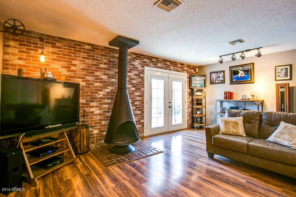 3722 East Piccadilly Road Phoenix, AZ 85018 - Photo 9 of 19 3722 E. Piccadilly Rd.-low-res-5