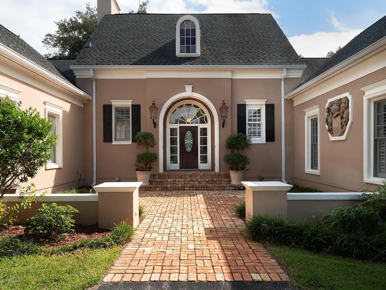 2030 Southwest 61st Lane Road Ocala, FL 34471 - Photo 2 of 31 OCALA ENTRY