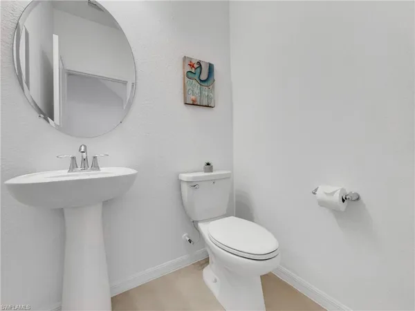 $4,200 | 3319 Menores Way, Fort Myers, FL 33905