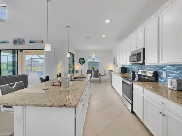 $4,200 | 3319 Menores Way, Fort Myers, FL 33905