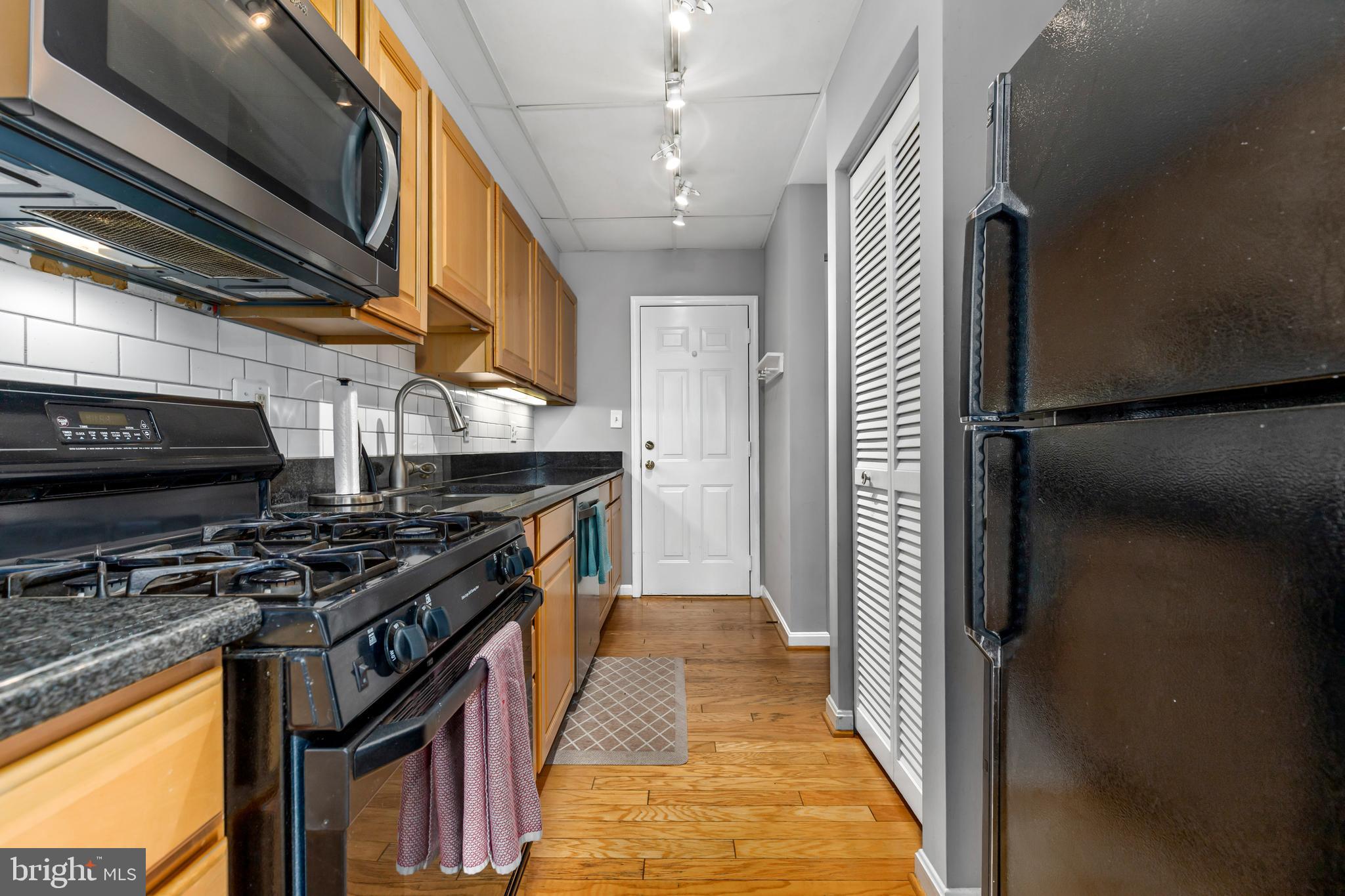 1919 Belmont Road Northwest, Unit 79 Washington, DC 20009 - Photo 10 of 23 Gallery Image 10
