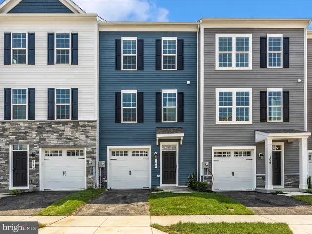 $469,900 | 106 Spring Bank Way, Frederick, MD 21701