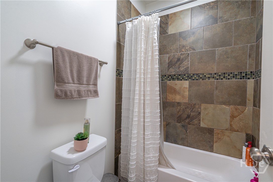 118 Ruth Drive, Unit 310 Athens, GA 30601 - Photo 22 of 42 Gallery Image 22