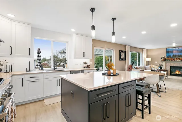 $975,000 | 20024 Southeast 260th Place, Covington, WA 98042