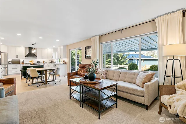 $975,000 | 20024 Southeast 260th Place, Covington, WA 98042