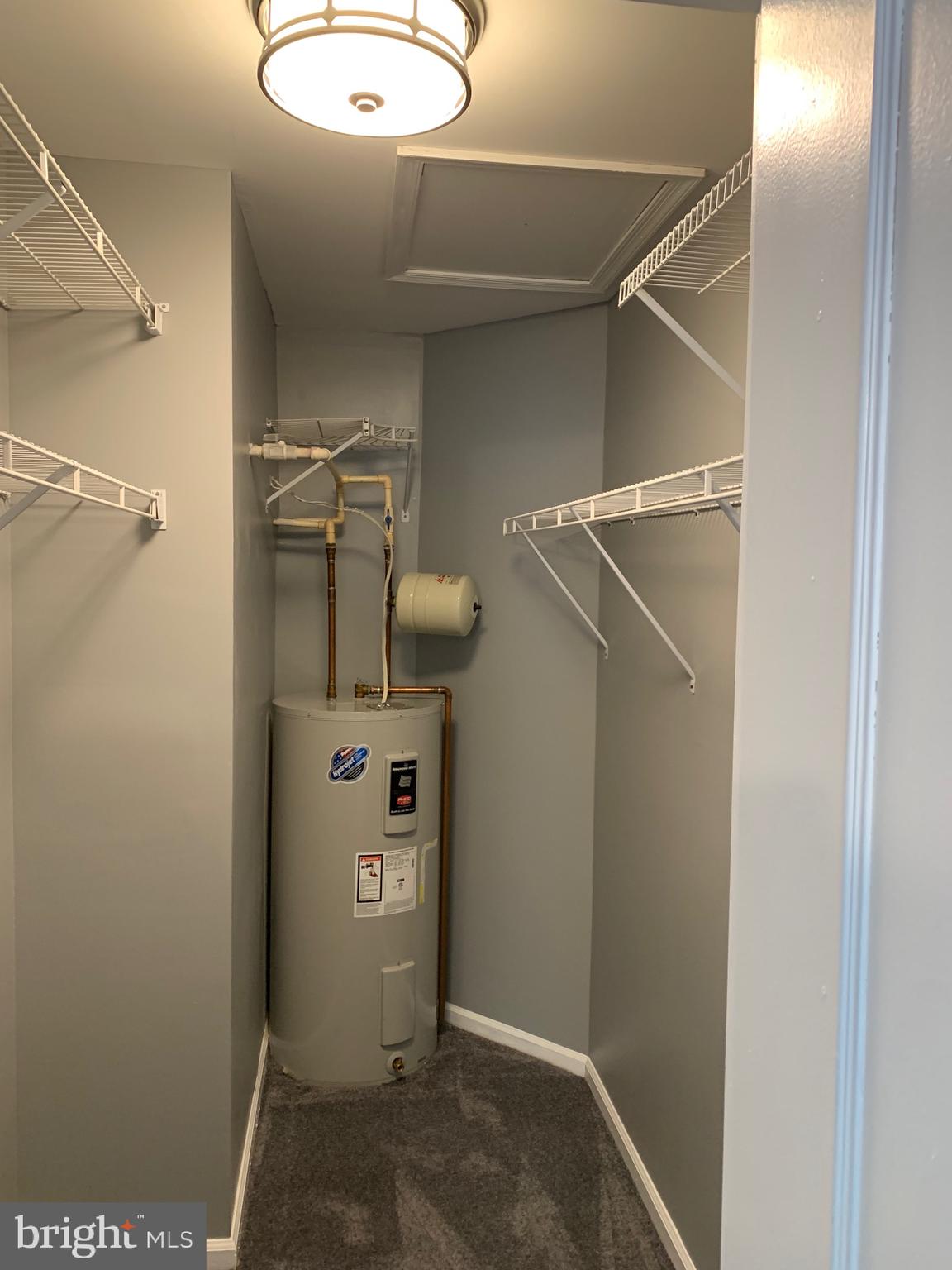 809 Willings Way New Castle, DE 19720 - Photo 17 of 50 Main Closet