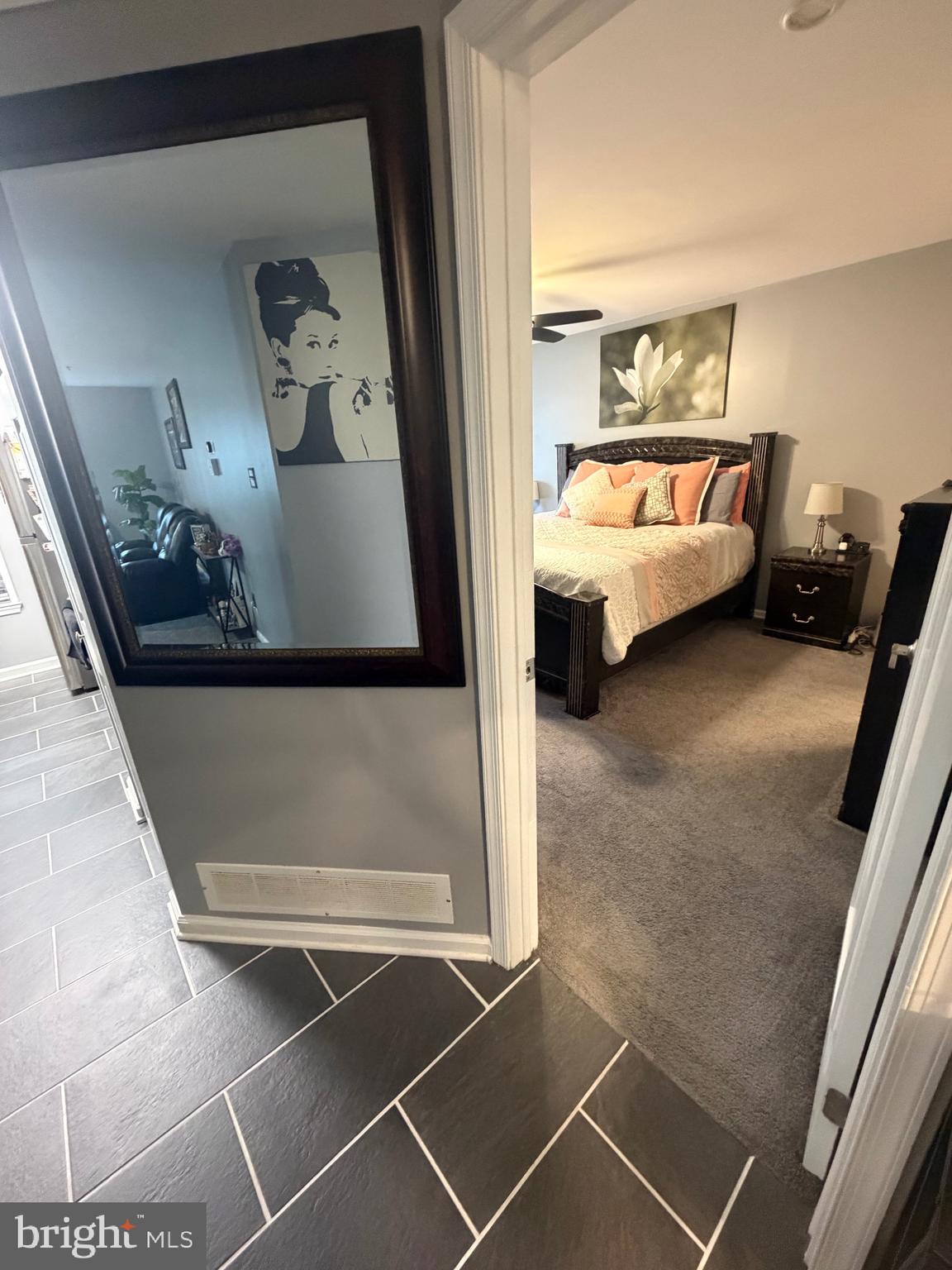 809 Willings Way New Castle, DE 19720 - Photo 23 of 50 Foyer