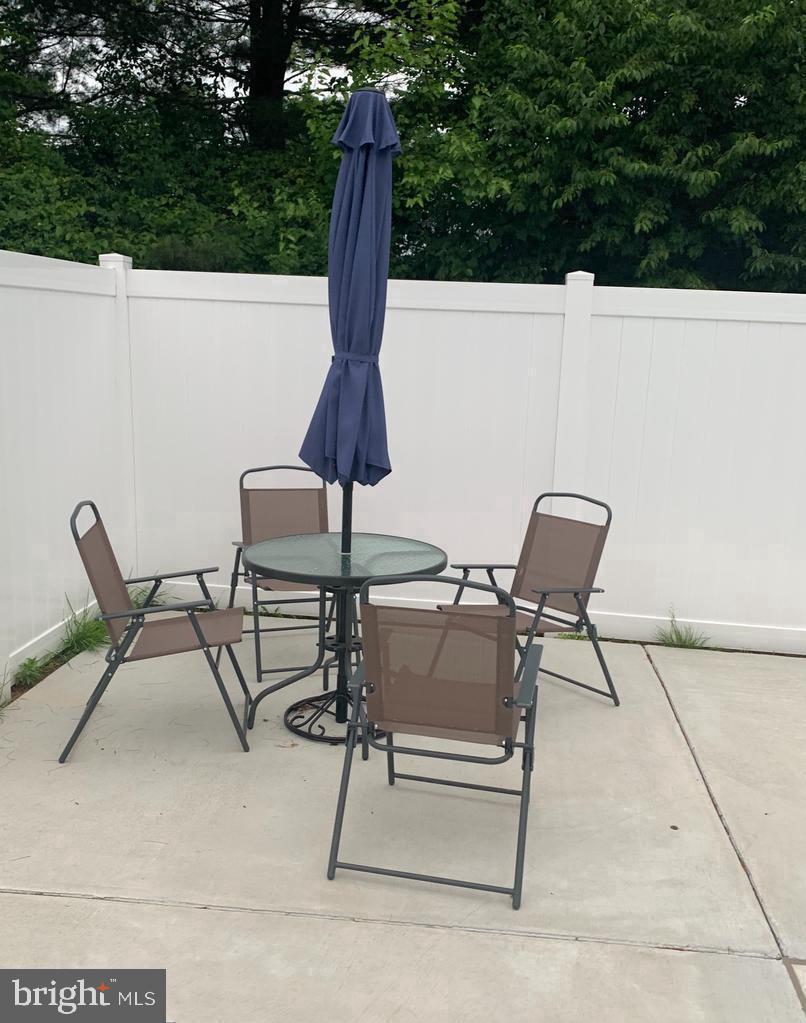 809 Willings Way New Castle, DE 19720 - Photo 47 of 50 Poolside