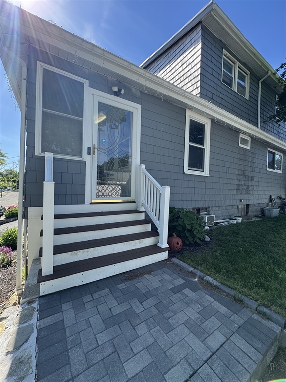 5 High Street Saugus, MA 01906 - Photo 10 of 35