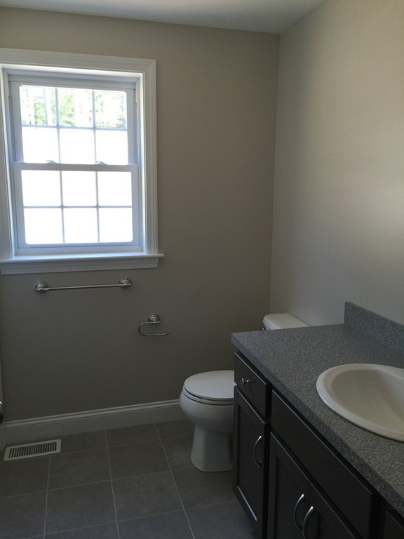 53 Bog View Road Kingston, MA 02364 - Photo 5 of 28 Gallery Image 5