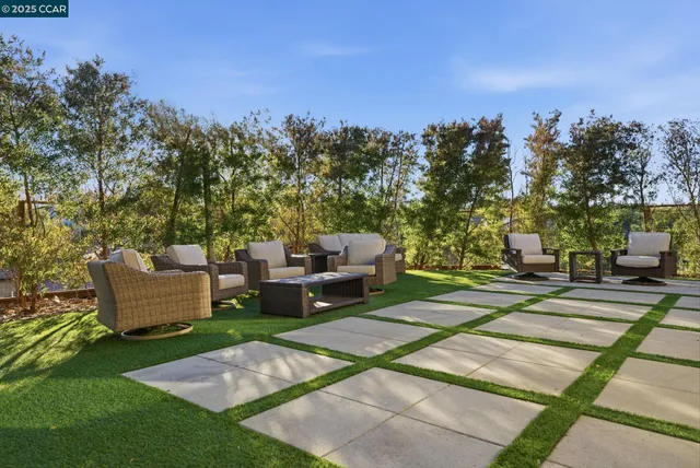 $1,500,000 | 12 Quiet Country Lane, Danville, CA 94526