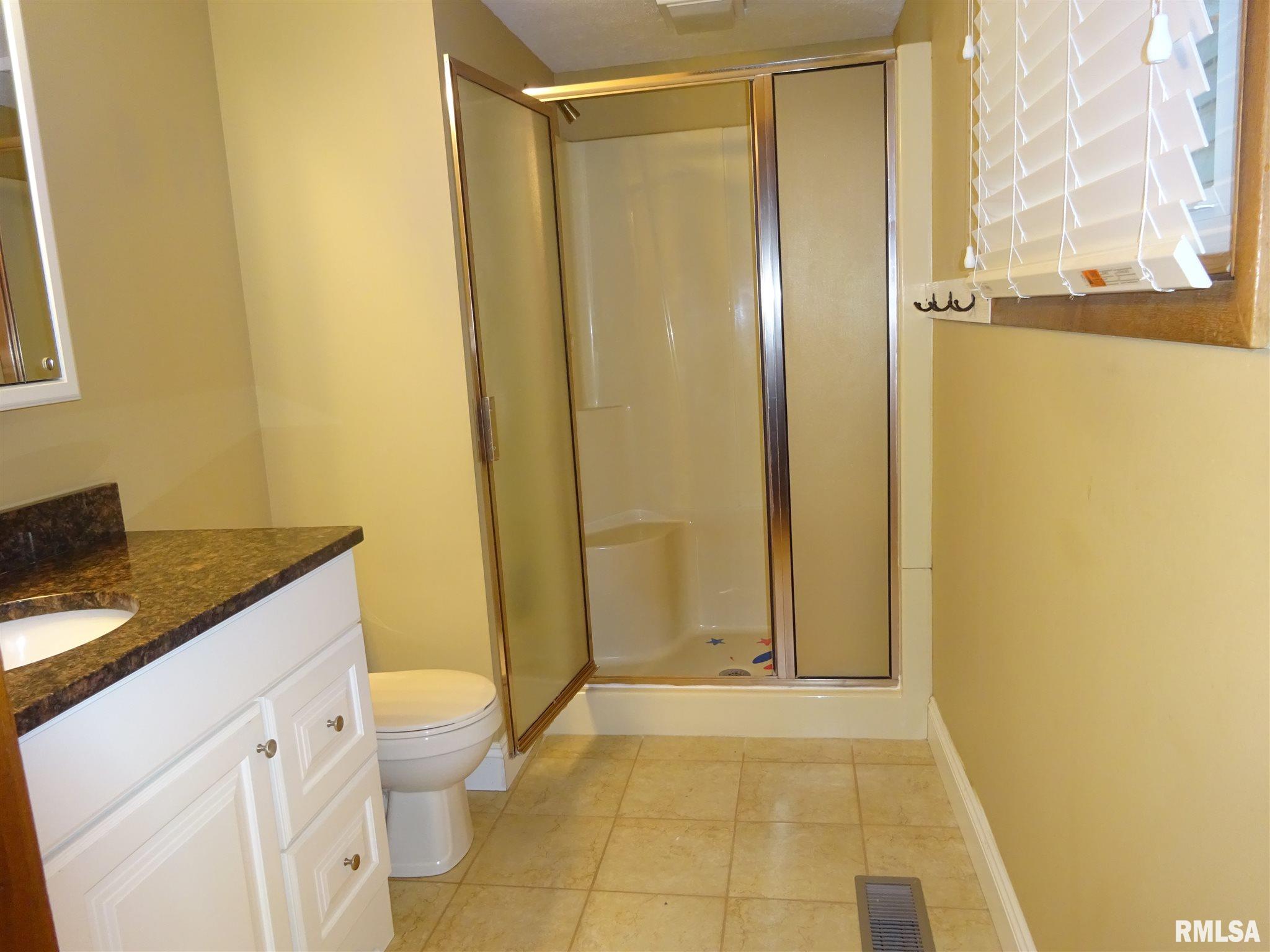 13887 North Pawnee Road Pawnee, IL 62558 - Photo 18 of 24